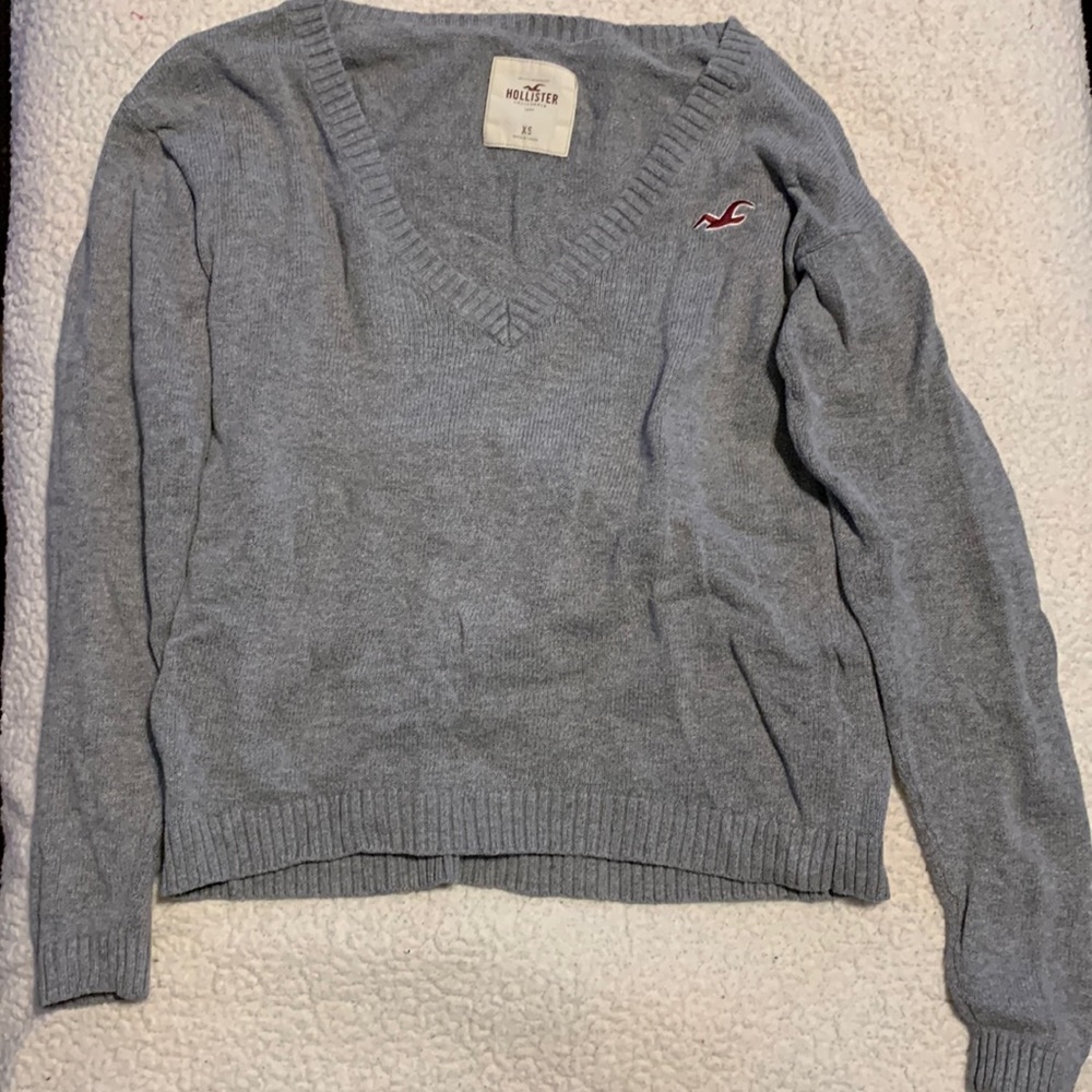 Hollister gray sweater